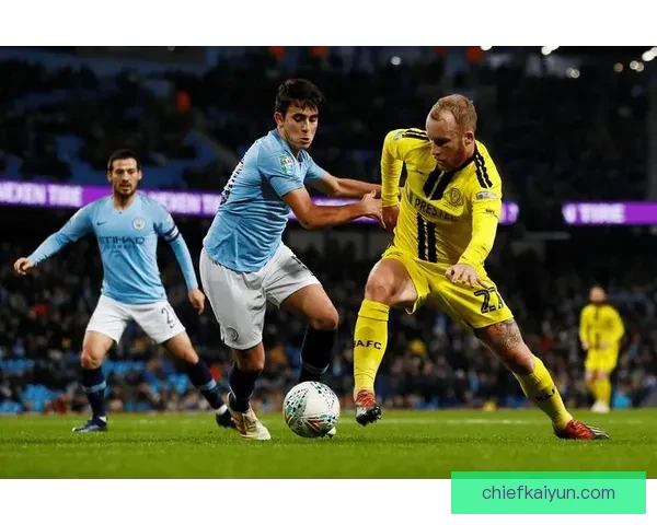 马丁内斯近期表现稳健，门将排名持续上升，成为球队防线的重要支柱。